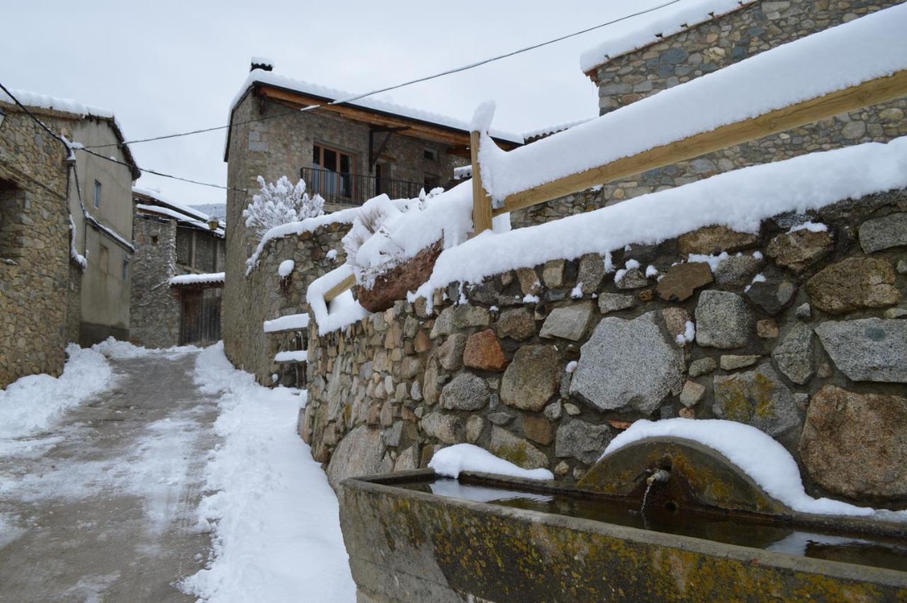 Hostal Pas De La Pera Aransá Exterior foto
